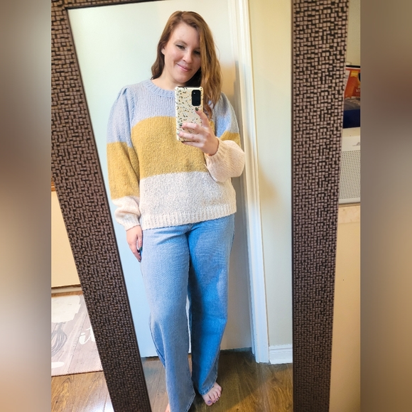 Ichi Sweater - Picture 2 of 3